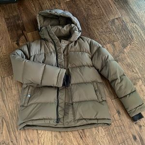 TNA super puff size xxs.